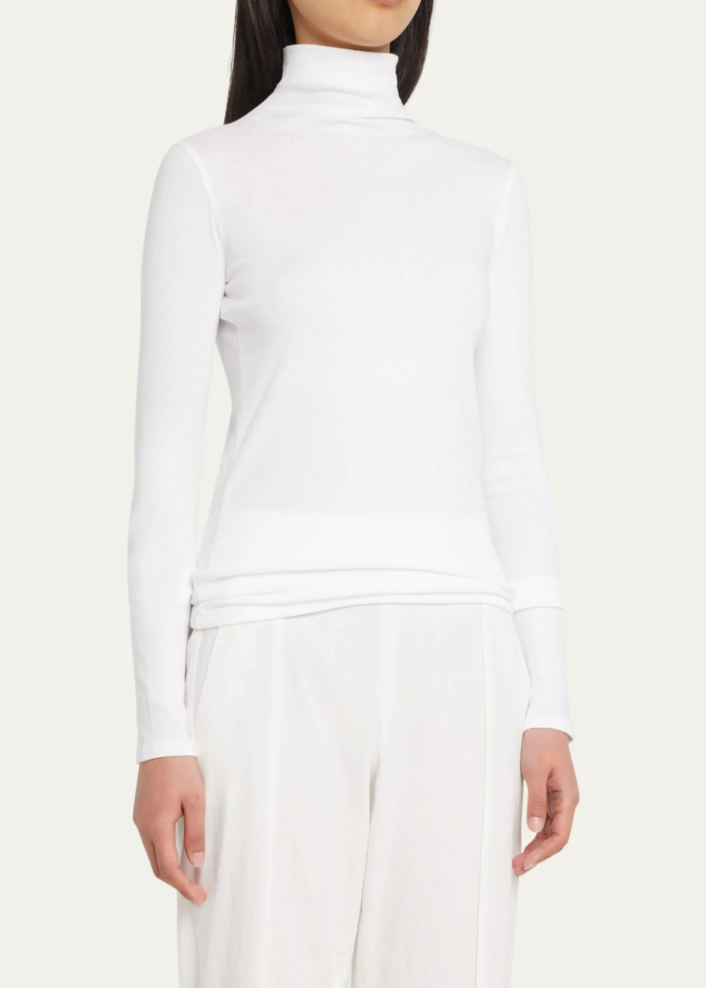 VinceEssential Long-Sleeve Cotton Turtleneck Top