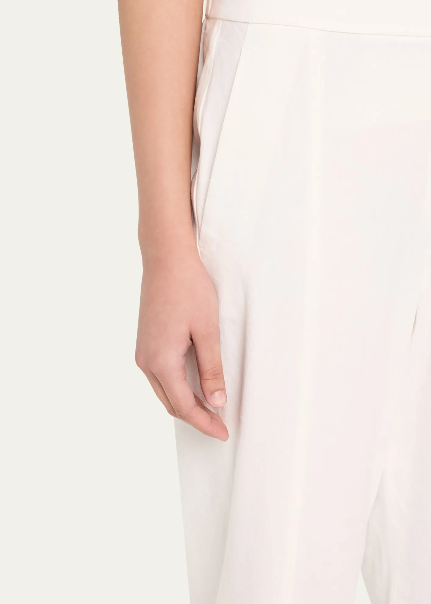 VinceGrace Mid-Rise Linen Tapered Pull-On Pants
