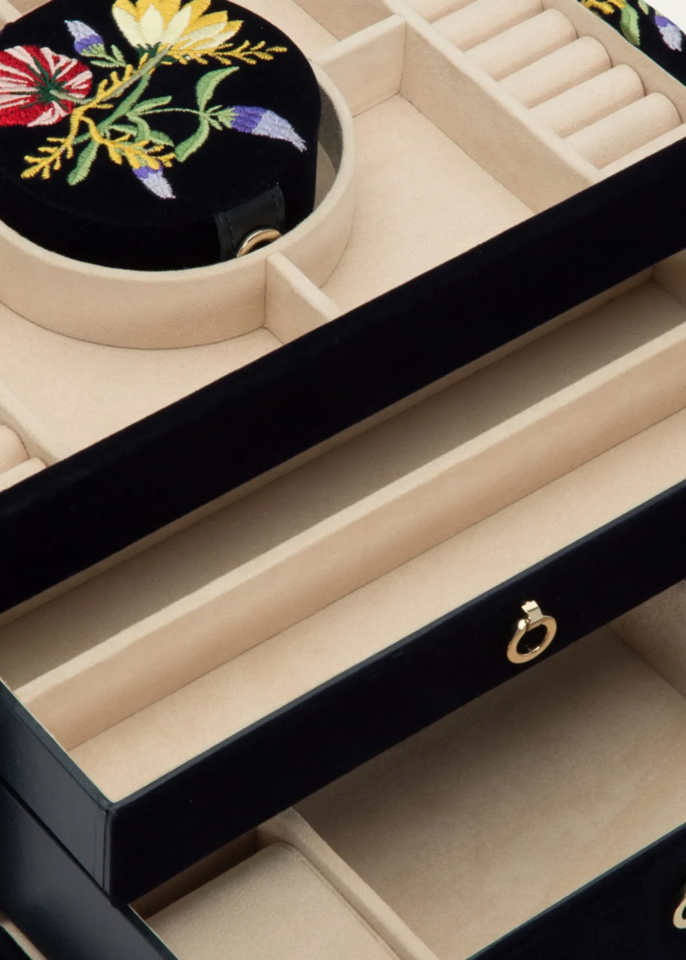 WOLFZoe Medium Jewelry Box
