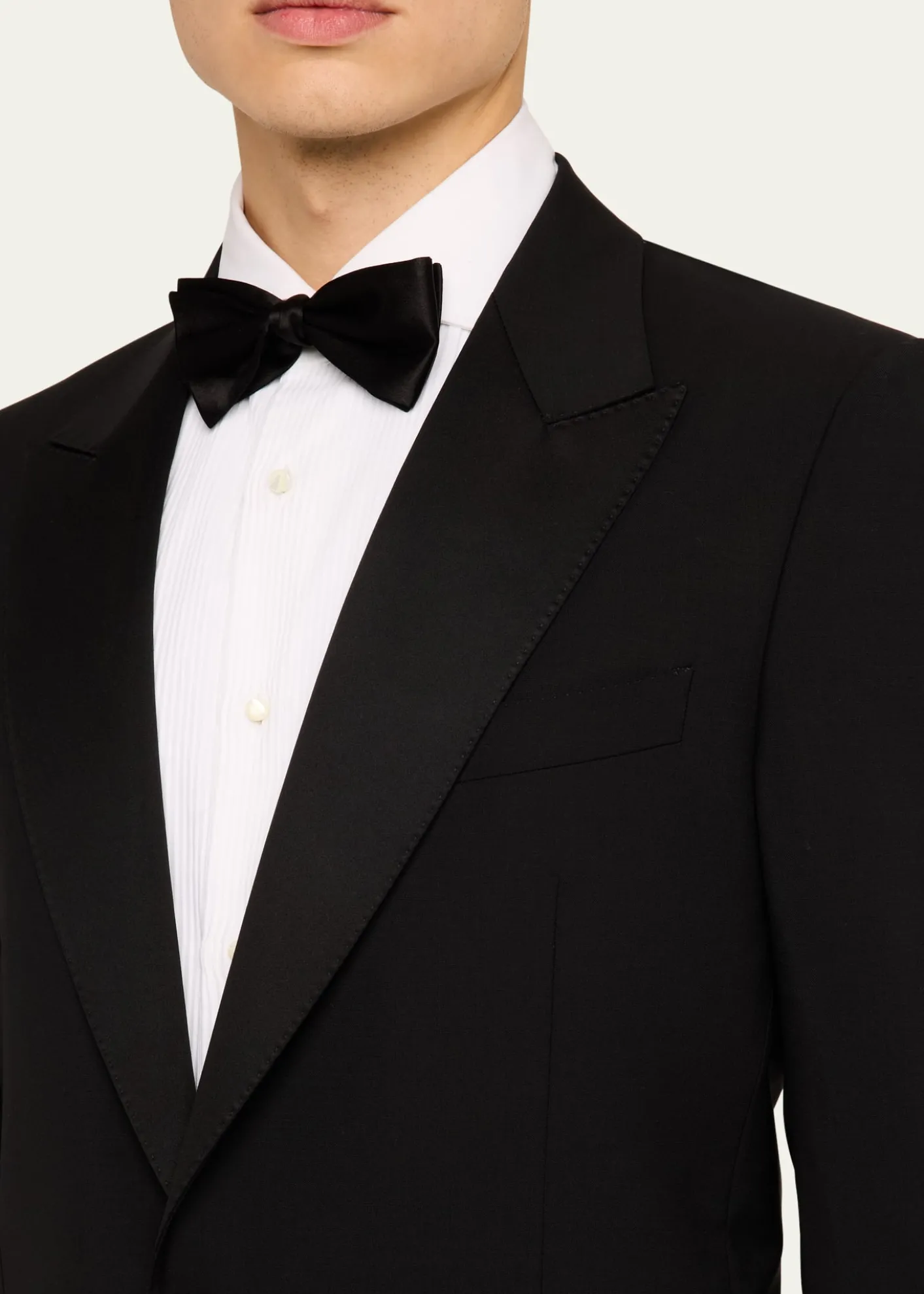 ZEGNAMen's Wool-Mohair Solid Tuxedo