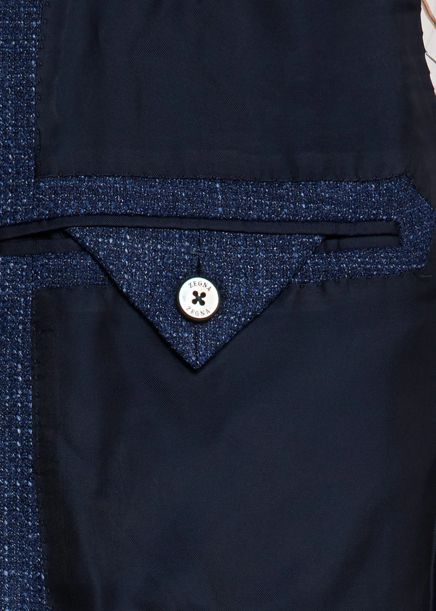 ZEGNAMen's Textured Winter Crossover Blazer