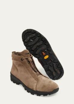 ZEGNAMen's Triple Stitch™ Vetta Suede Boots